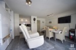 Vernieuwd, instapklaar en bijzonder goed onderhouden appartement; uitstekende ligging op enkele passen van het strand en de winkelstraat.
Dit appartement, gelegen op de 1ste verdieping omvat: een mooie woonkamer met balkon en open uitzicht, stijlvolle keukenhoek met o.a. granieten werkblad, inkomhall met afzonderlijk toilet, bergplaats, badkamer met douche, 1 ruime slaapkamer geschikt voor een dubbelbed, 1 kleinere slaapkamer geschikt voor stapel- of éénpersoonsbed en ruim zonneterras (20 m2) met zonneluifel. Verder beschikt dit appartement nog over nieuwe pvc-ramen met dubbele beglazing, nieuwe elektrische verwarming, rolluiken aan de slaapkamers en een blanco keuring elektriciteit! (23/006)
